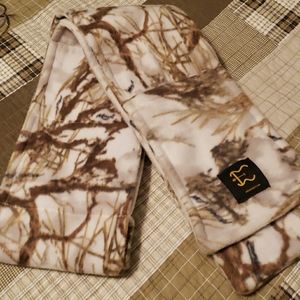 Hot hands snow camo scarf